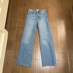 H&M Women’s Wide Leg High‎ Rise Button fly Jeans